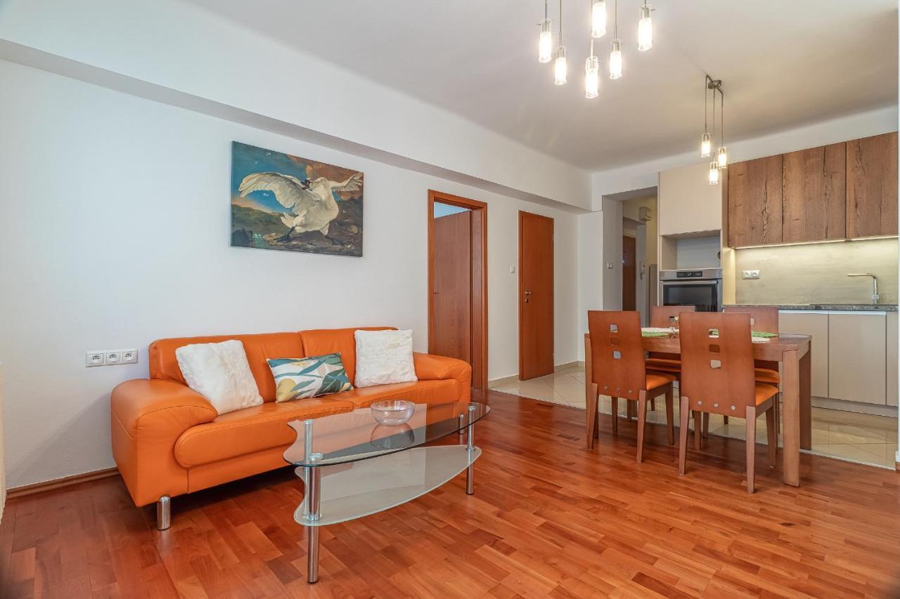Cosy Flat Close To Apartament