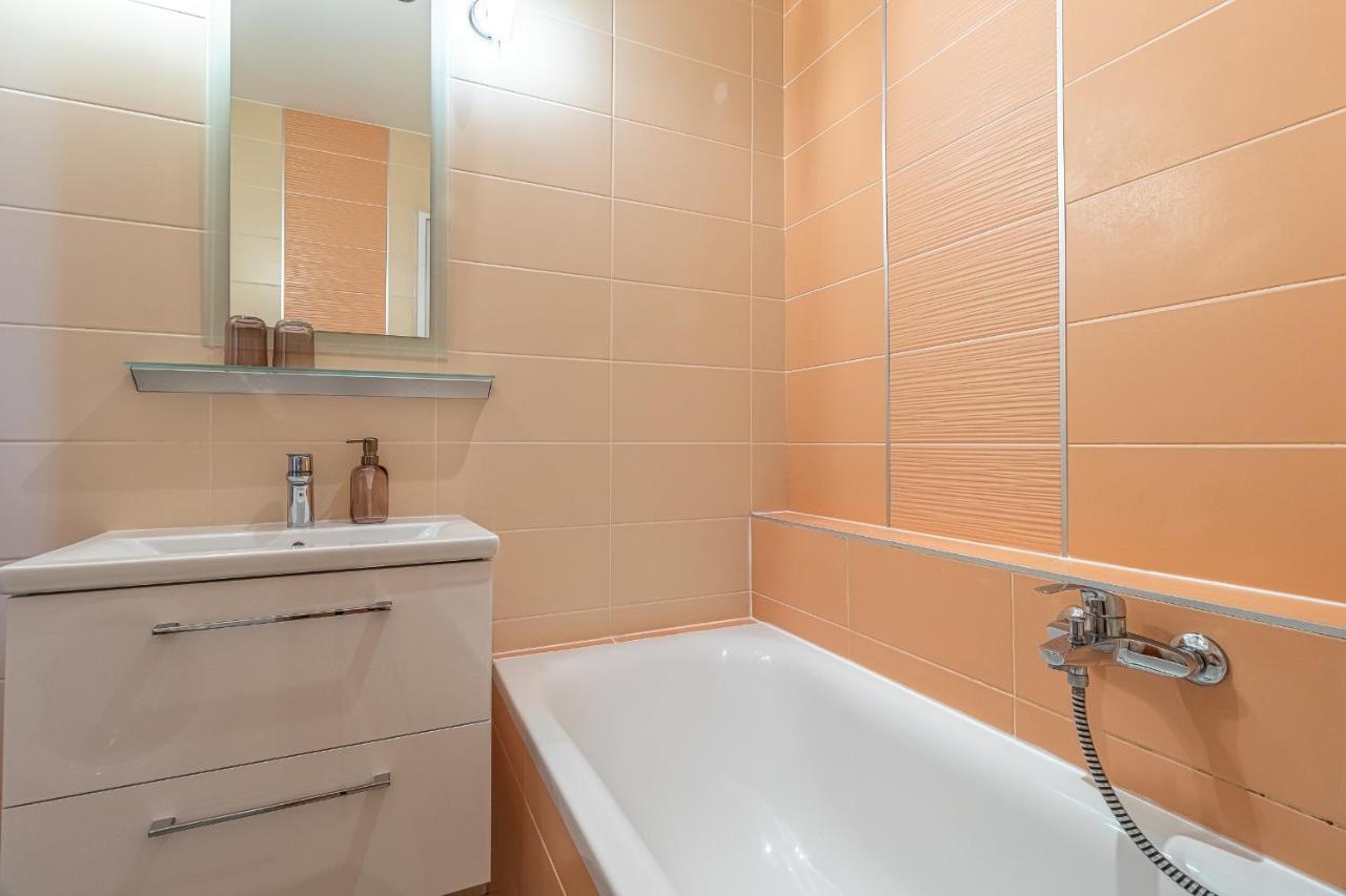 Cosy Flat Close To Apartament Bratysława